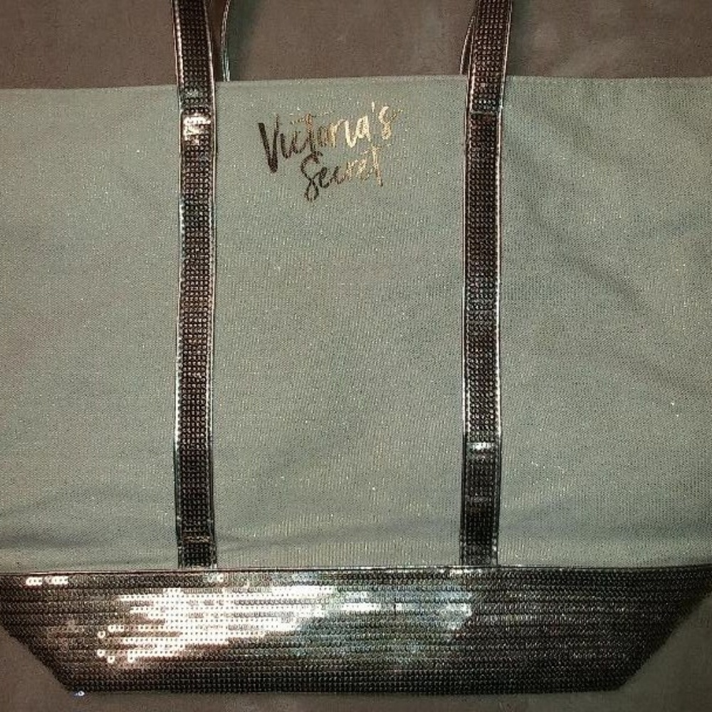 VICTORIA'S SECRET canvas/gold sequin bag - Picture 1 of 6